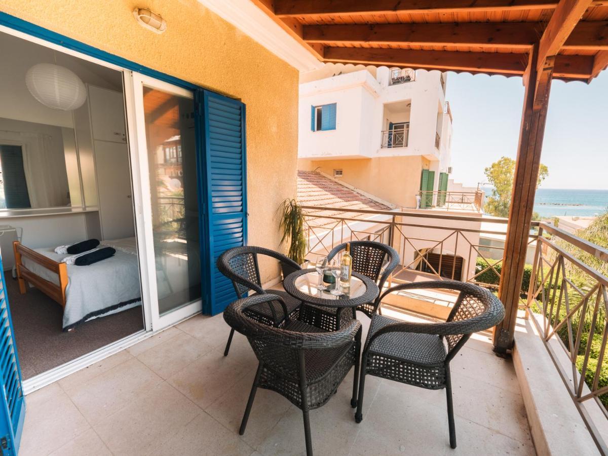 The Salnik Beach Apartment Limasol Buitenkant foto